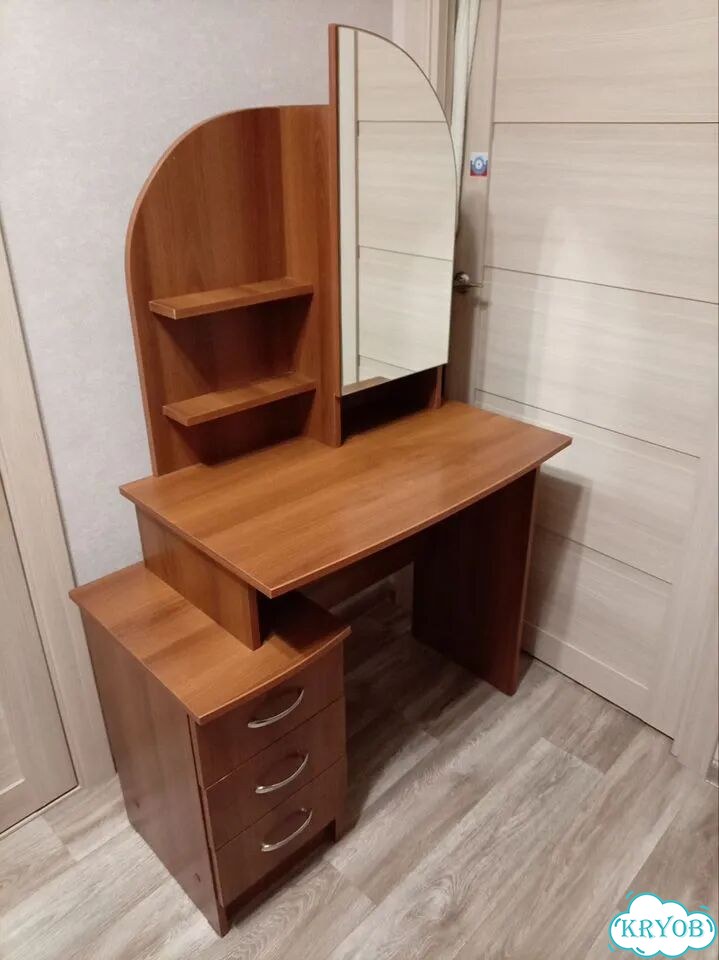 Туалетный столик с зеркалом фото 2