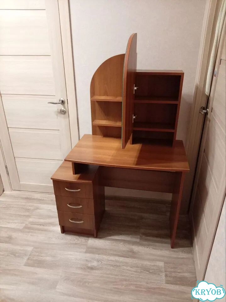 Туалетный столик с зеркалом фото 4