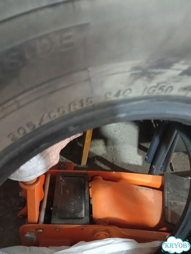 Yokohama Ice Guard 5 IG50 A 205/65 R15 фото 1