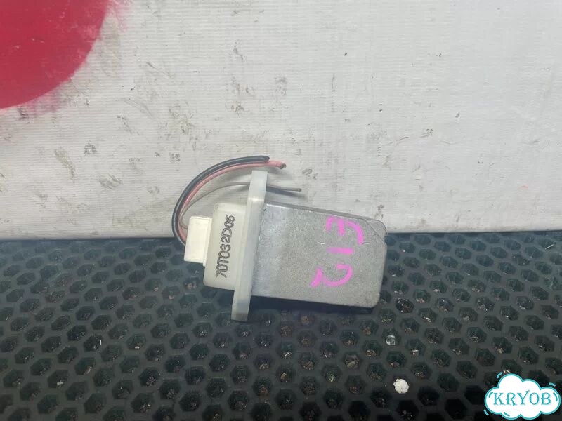 Реостат печки Nissan Note E12 HR12DDR 2012 фото 1