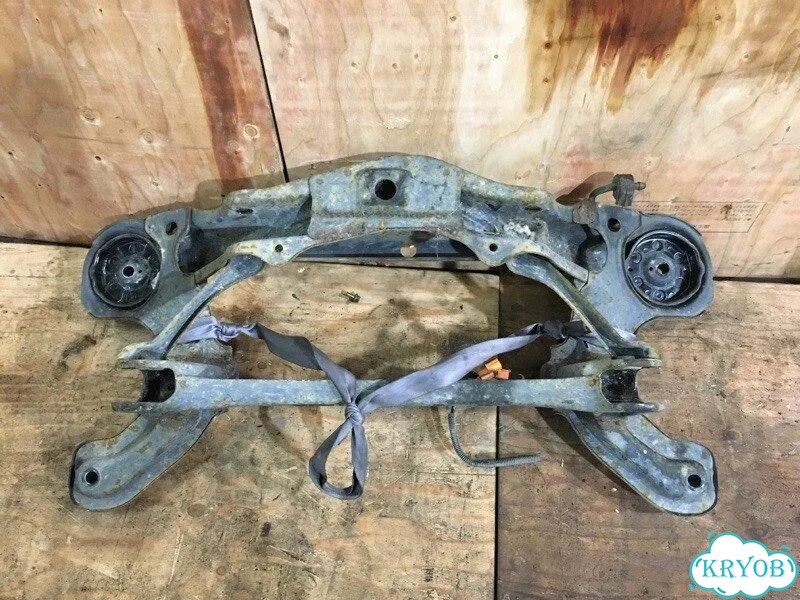 Балка поперечная задняя honda stepwgn RF1 B20B фото 4