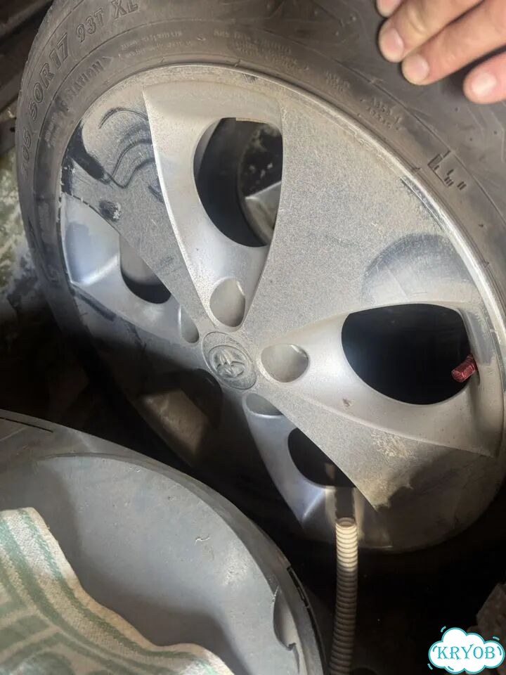 Колеса зимние 205/50/17 toyota фото 4