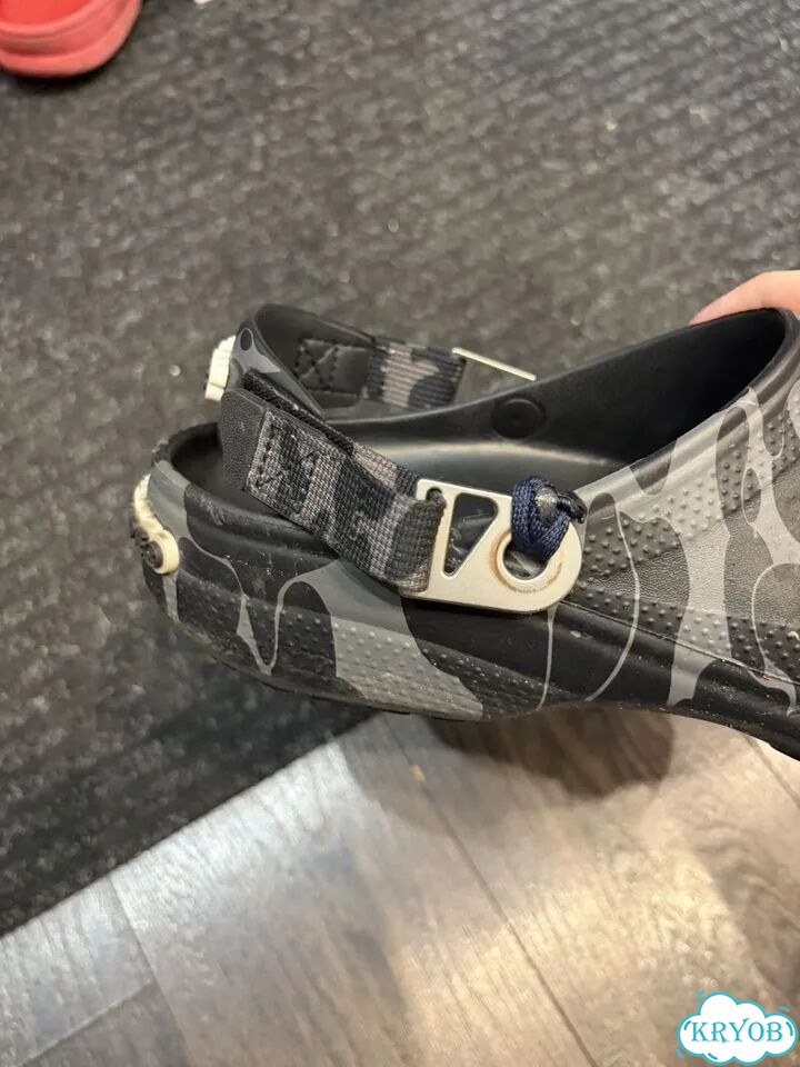 Crocs x Bape черные фото 1