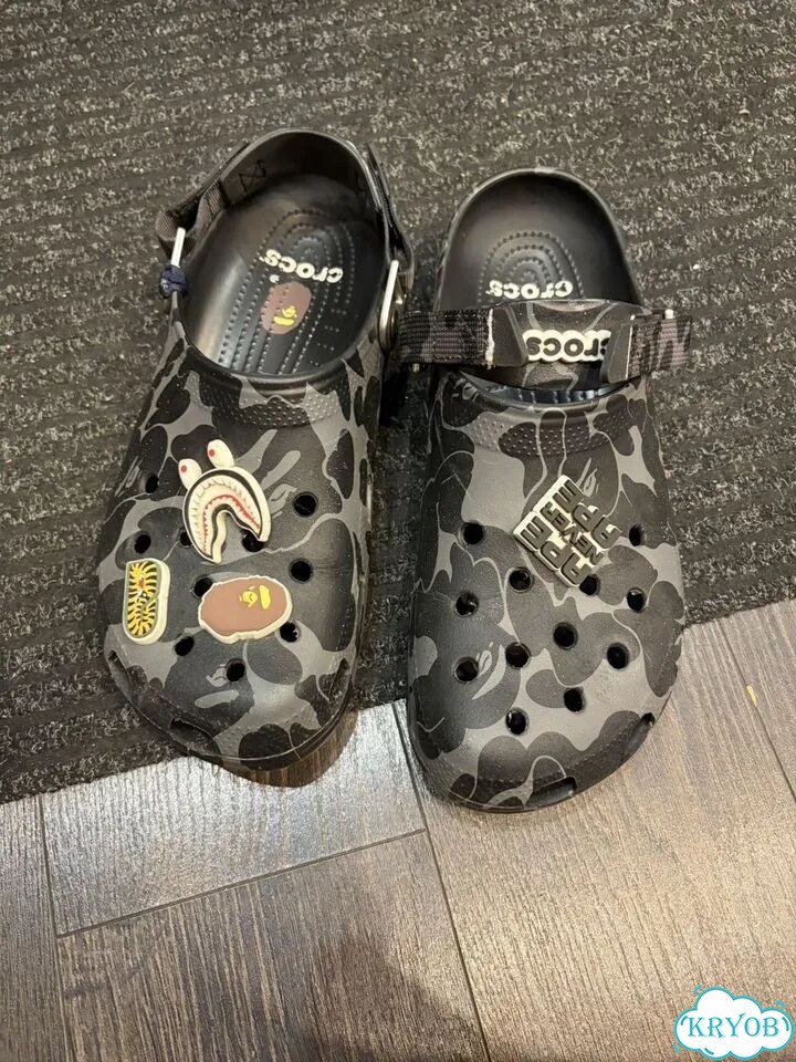 Crocs x Bape черные фото 3