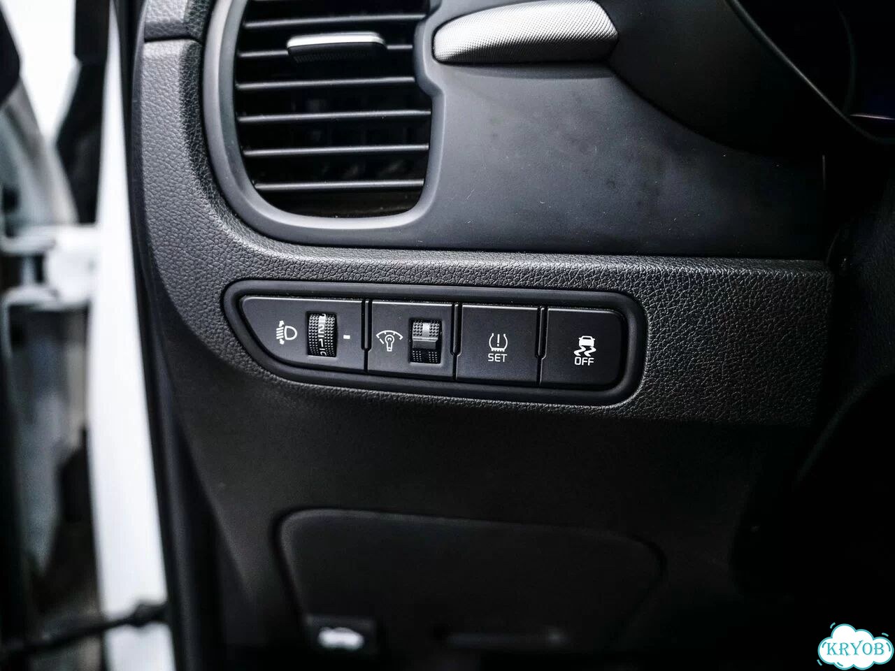 Kia Rio X-Line 1.6 MT, 2019, 94 275 км фото 18