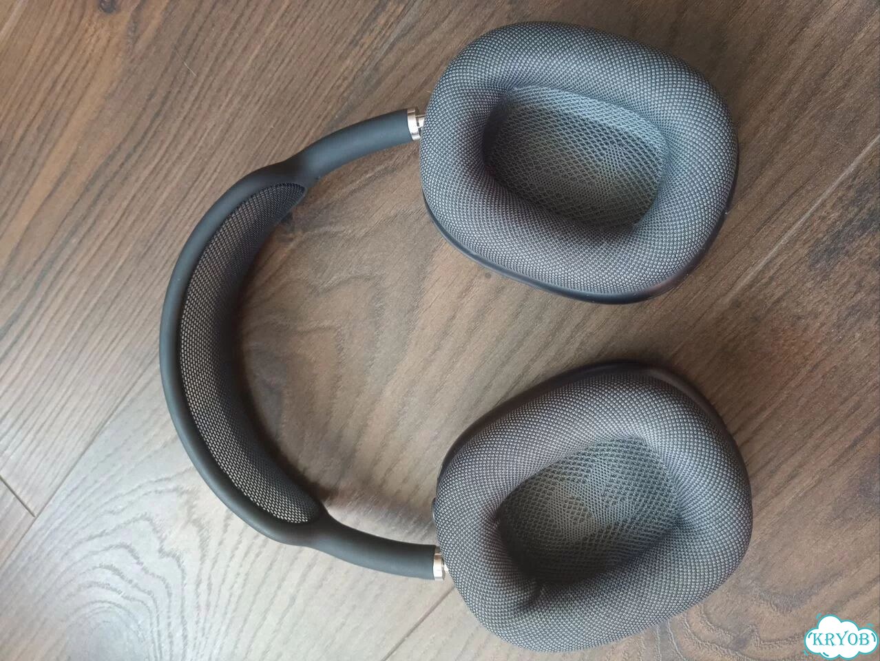 Apple airpods Max фото 1