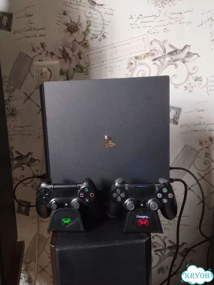 Sony playstation 4 pro 1tb с играми фото 1