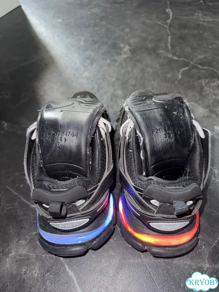 Balenciaga track 1 LED black white фото 5