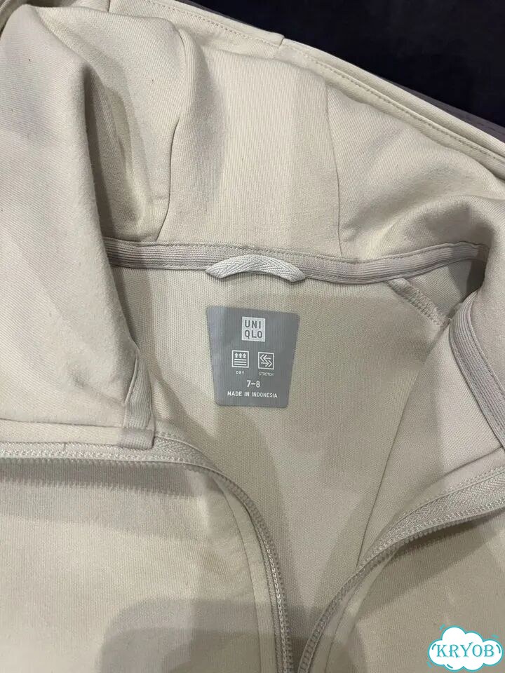 Uniqlo костюм для девочки фото 2