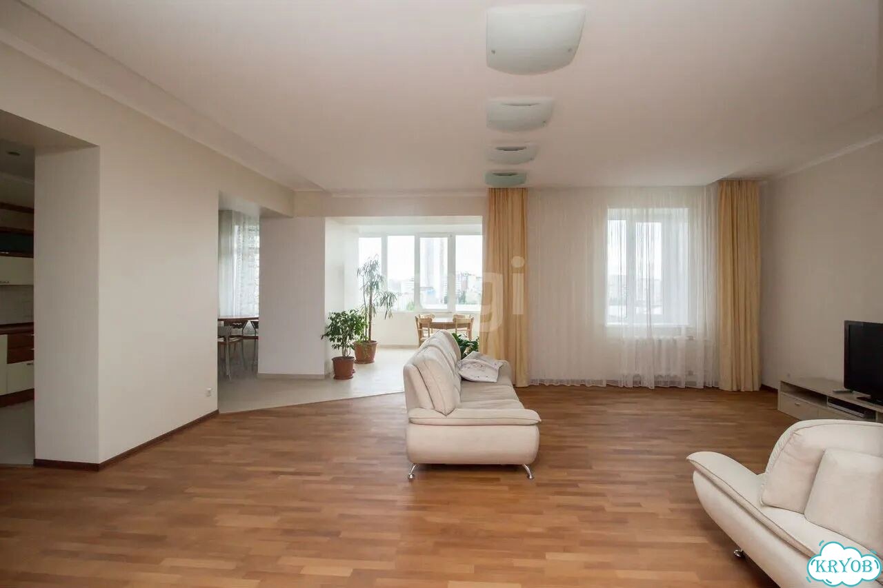 4-к. квартира, 144 м², 8/12 эт. фото 2