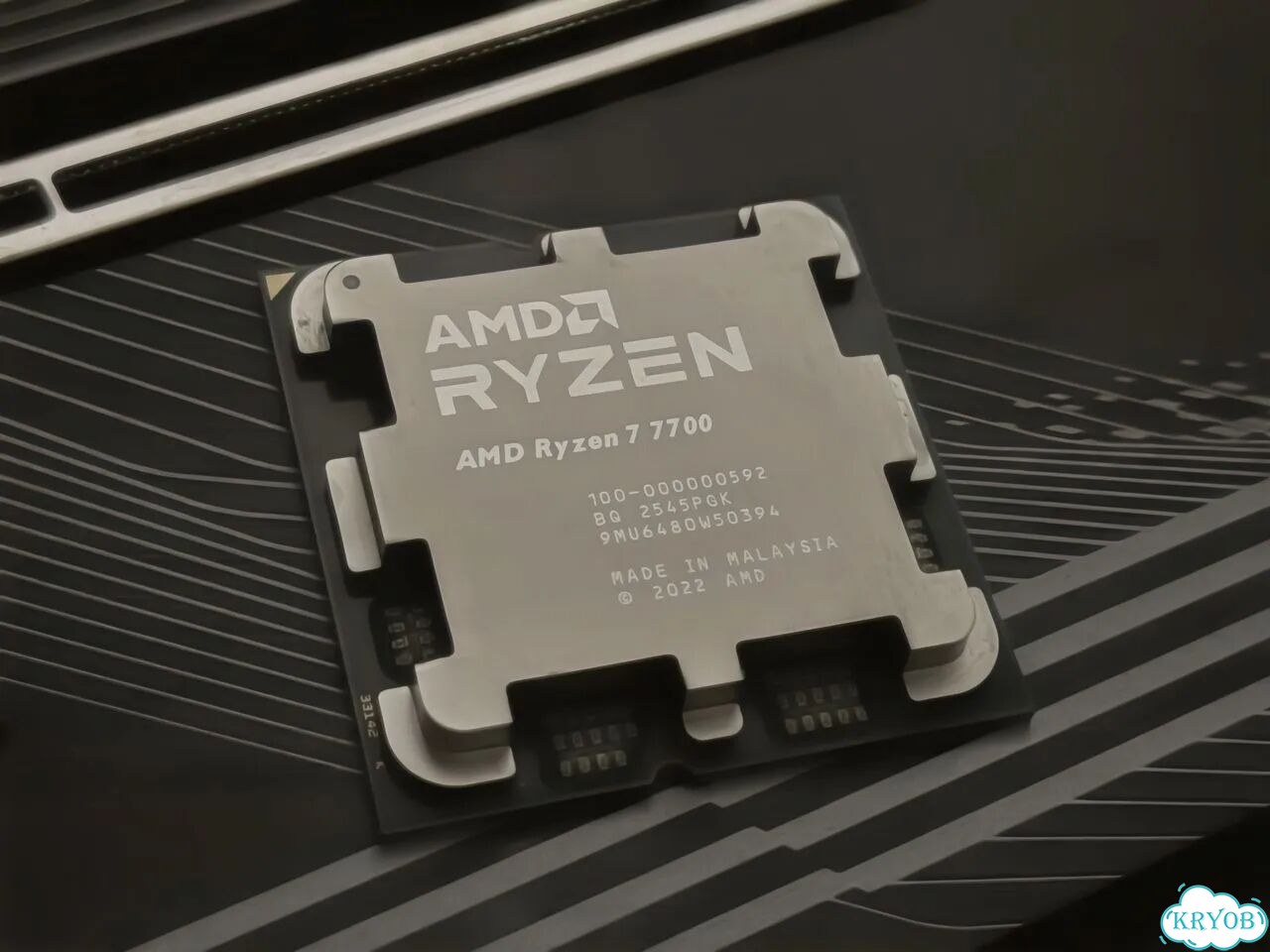 Ryzen 7 7700 фото 1
