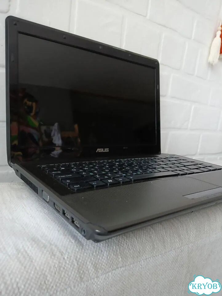 Ноутбук Asus X42J фото 2