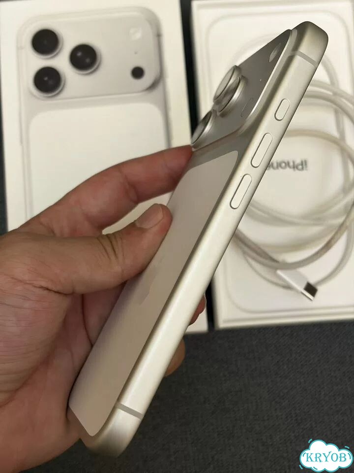 iPhone 17 Pro, 256 ГБ, eSIM фото 3