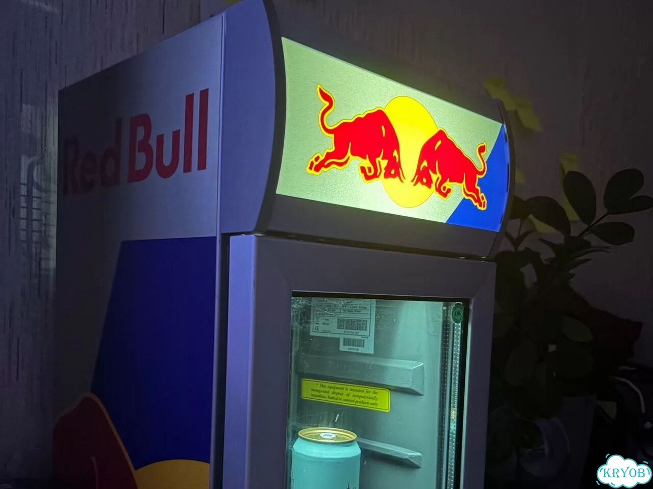 Холодильник Red Bull фото 1