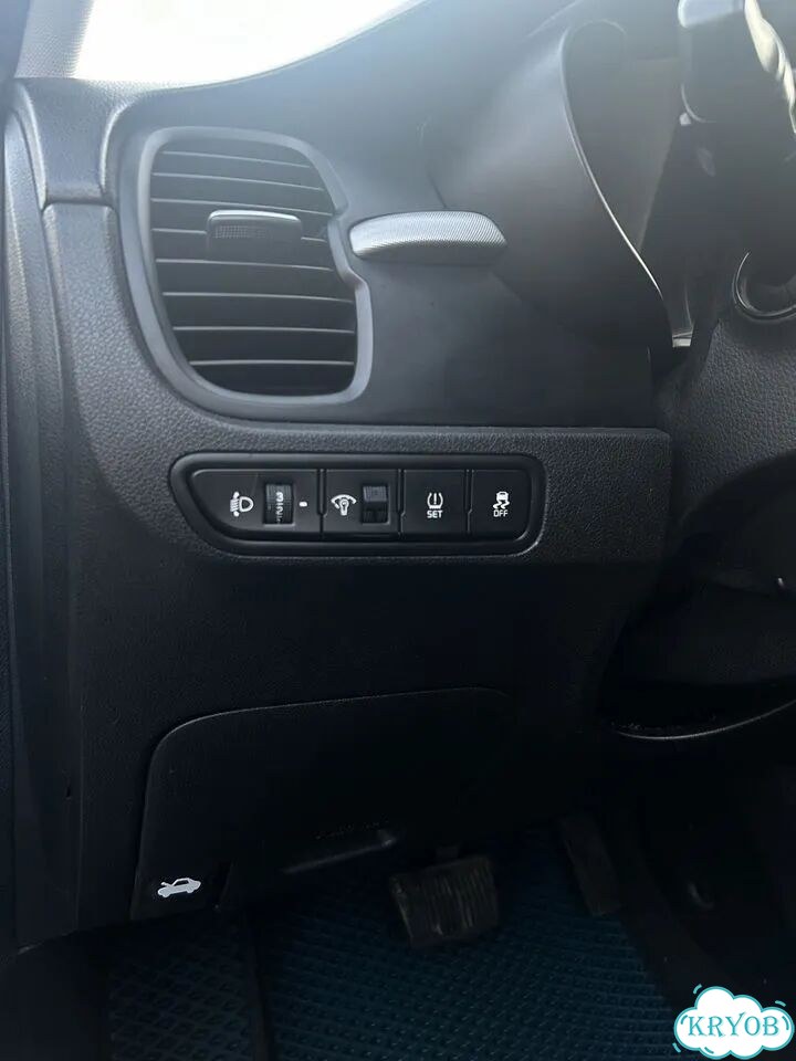 Kia Rio 1.6 AT, 2019, 216 000 км фото 26
