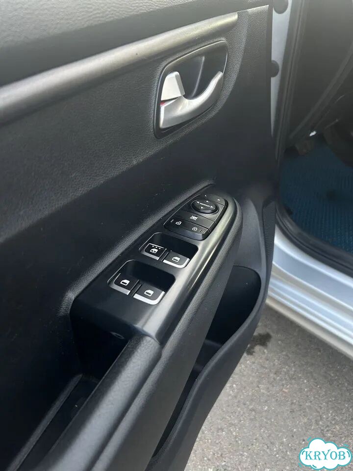 Kia Rio 1.6 AT, 2019, 216 000 км фото 27