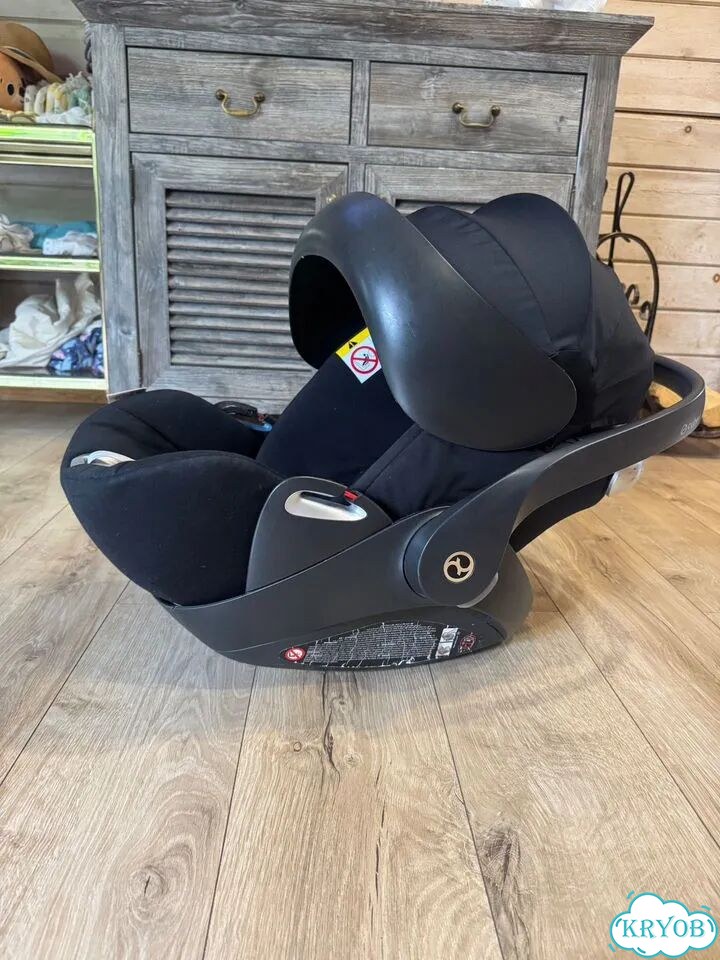 Автолюлька cybex cloud q с базой isofix фото 8