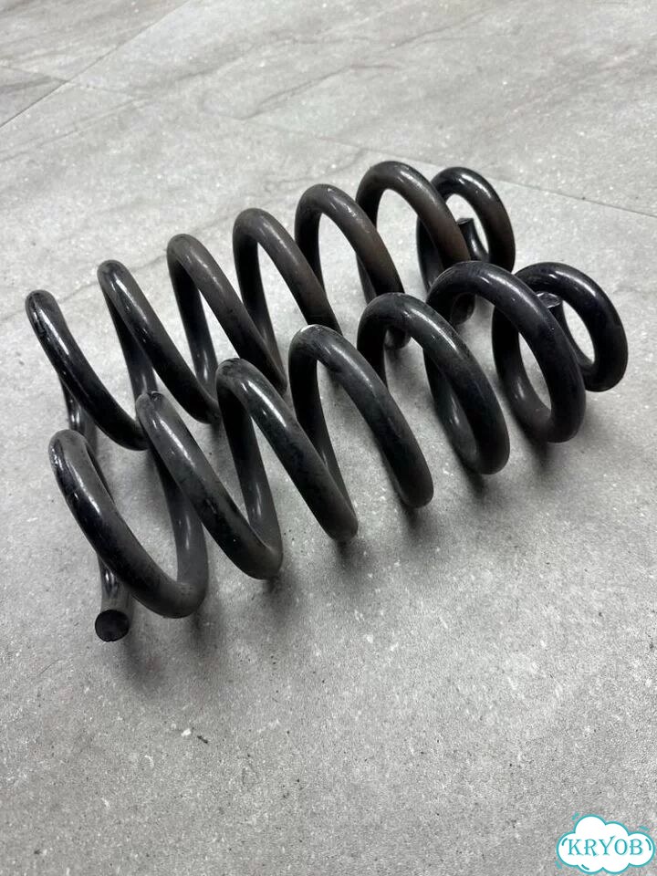 Задние пружины заднее Mercedes-Benz C-class W205 фото 2