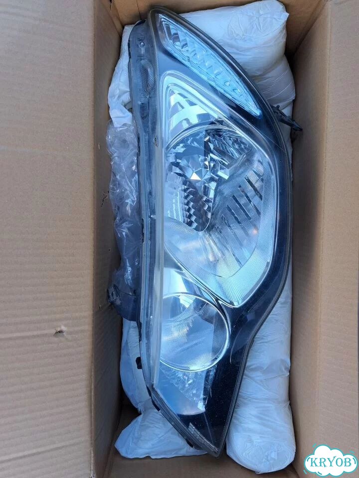 Передние фары на Honda civic 2008 фото 3
