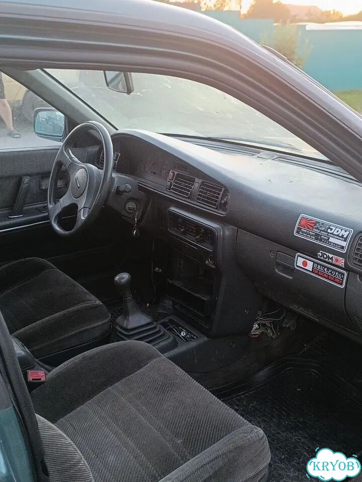 Mazda 626 2.0 MT, 1992, битый, 500 000 км фото 6