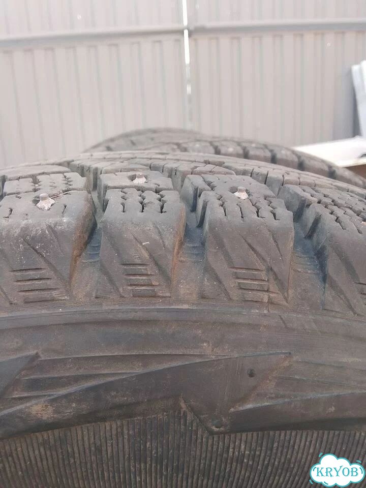 Hankook I'Pike RW11 215/65 R16 98T фото 1