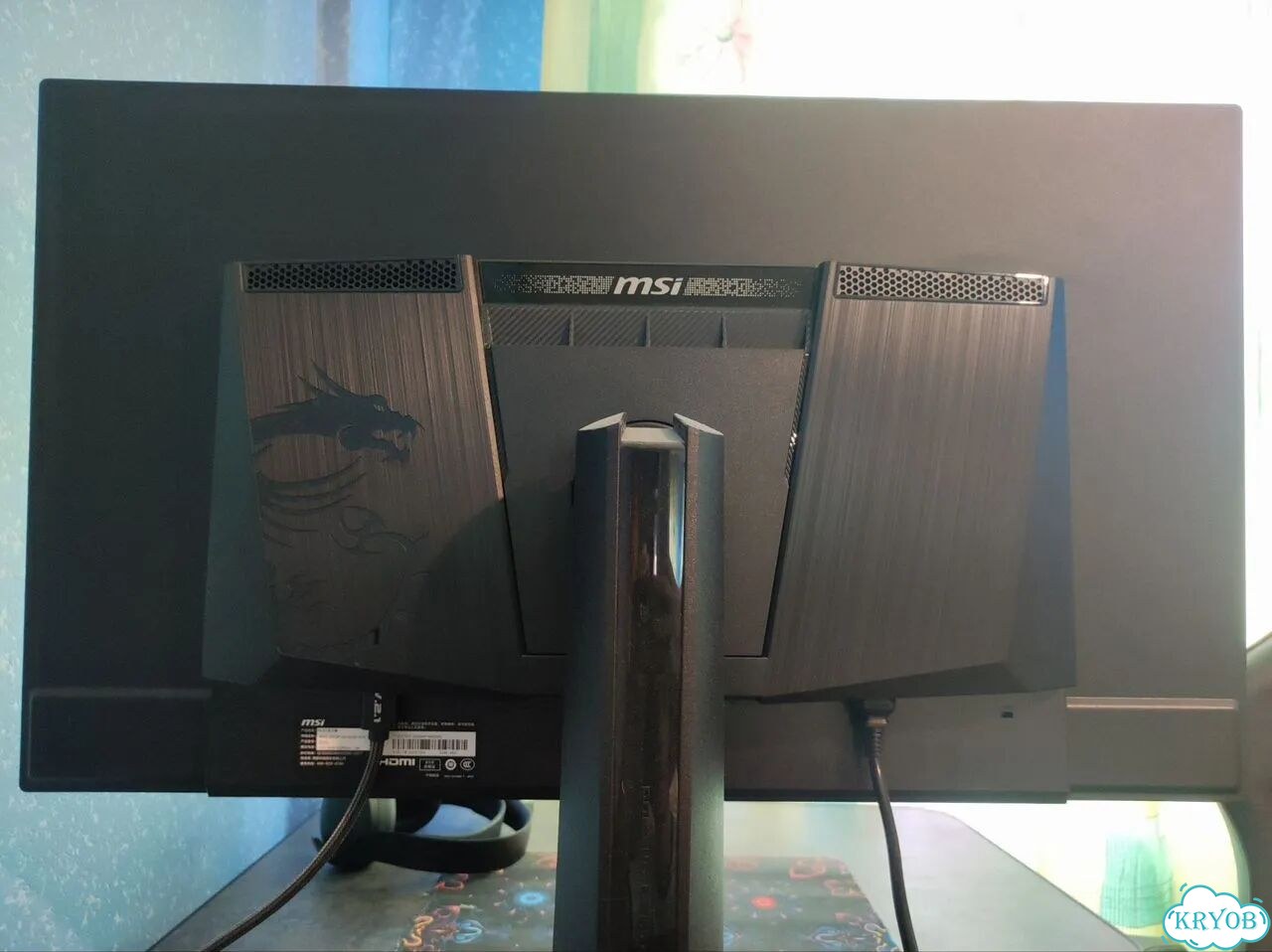 Игровой монитор MSI MAG 322UP QD-oled E16 фото 2