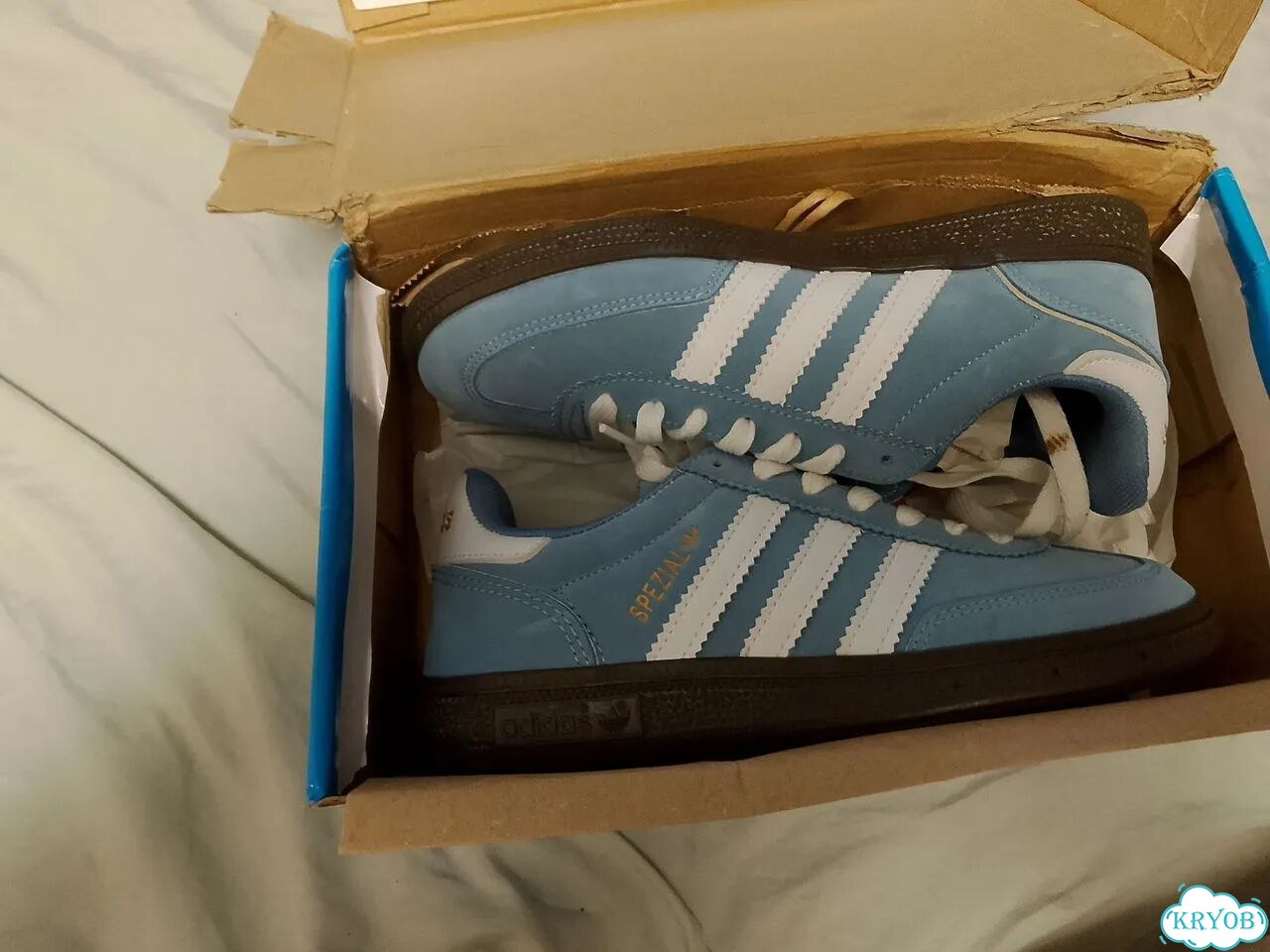Женские кроссовки Adidas фото 6