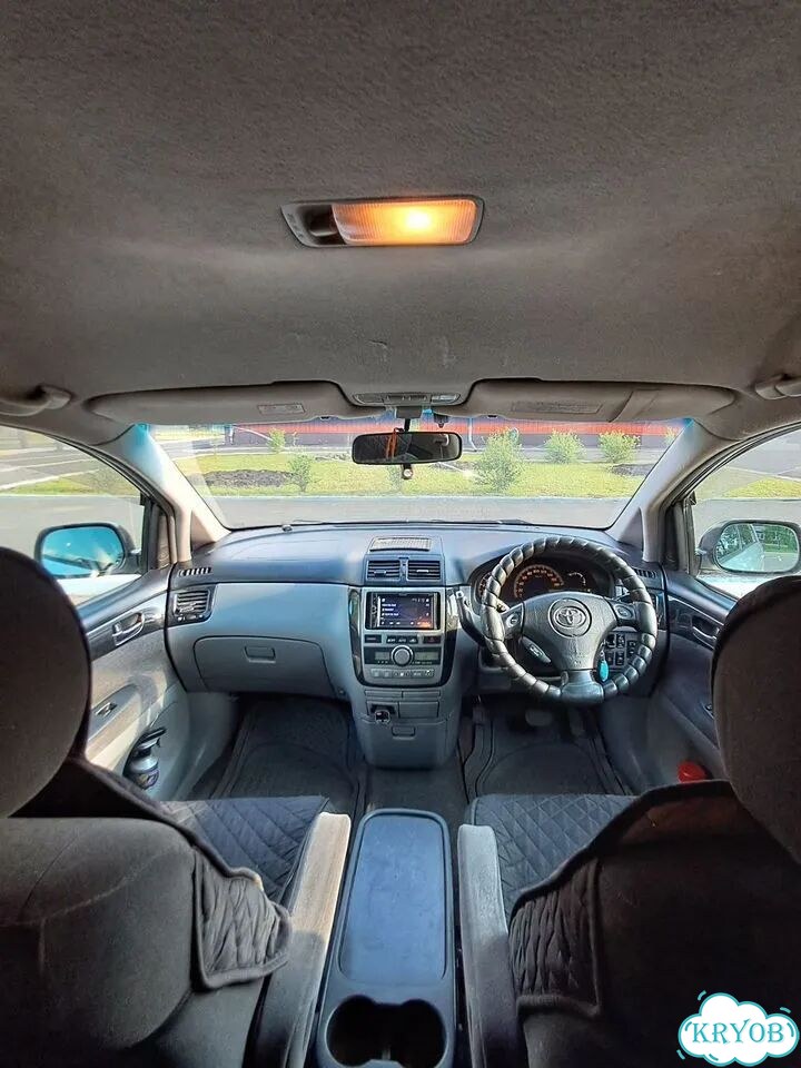Toyota Ipsum 2.4 AT, 2002, битый, 295 069 км фото 10
