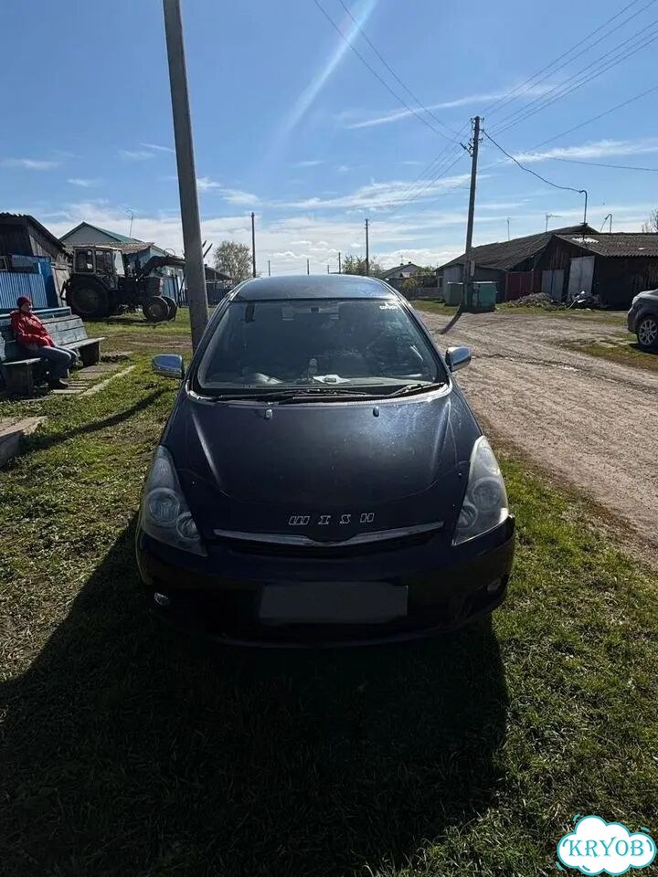 Toyota Wish 1.8 AT, 2004, 242 700 км фото 1