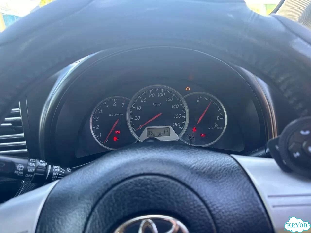 Toyota Wish 1.8 AT, 2004, 242 700 км фото 2