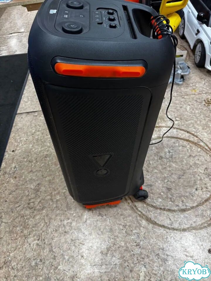 Портативная акустика JBL Partybox 710 фото 3