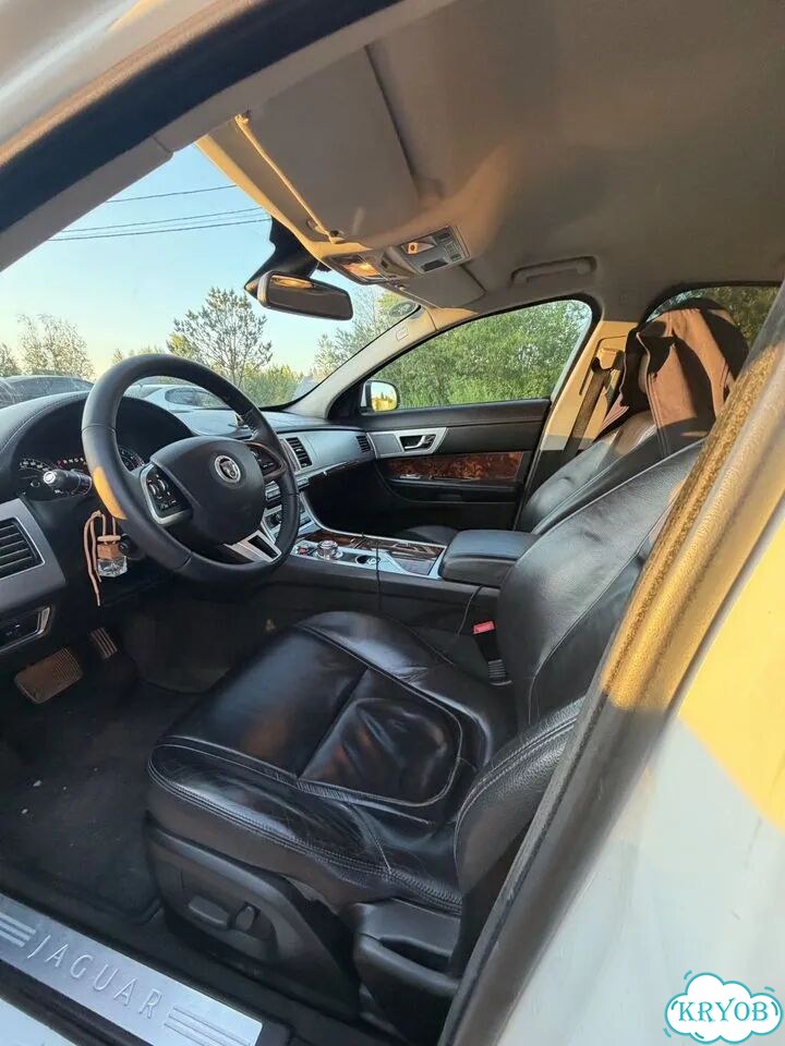 Jaguar XF 3.0 AT, 2012, 190 000 км фото 11
