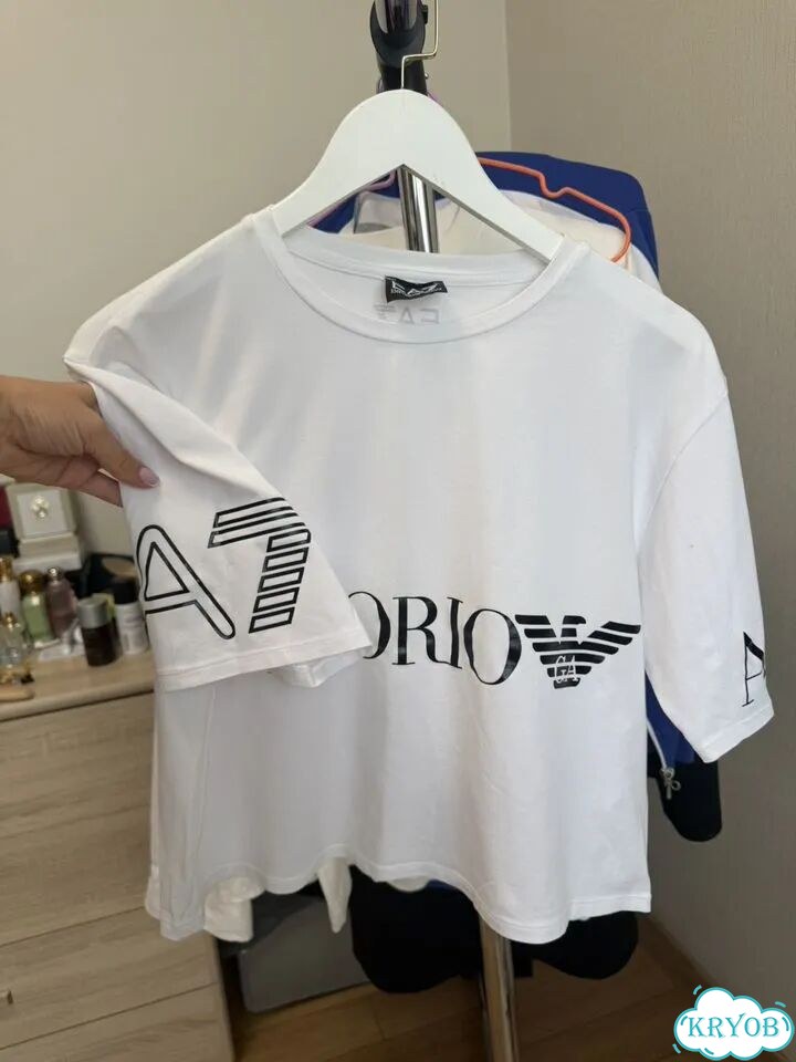 Костюм и футболка Armani оригинал фото 3