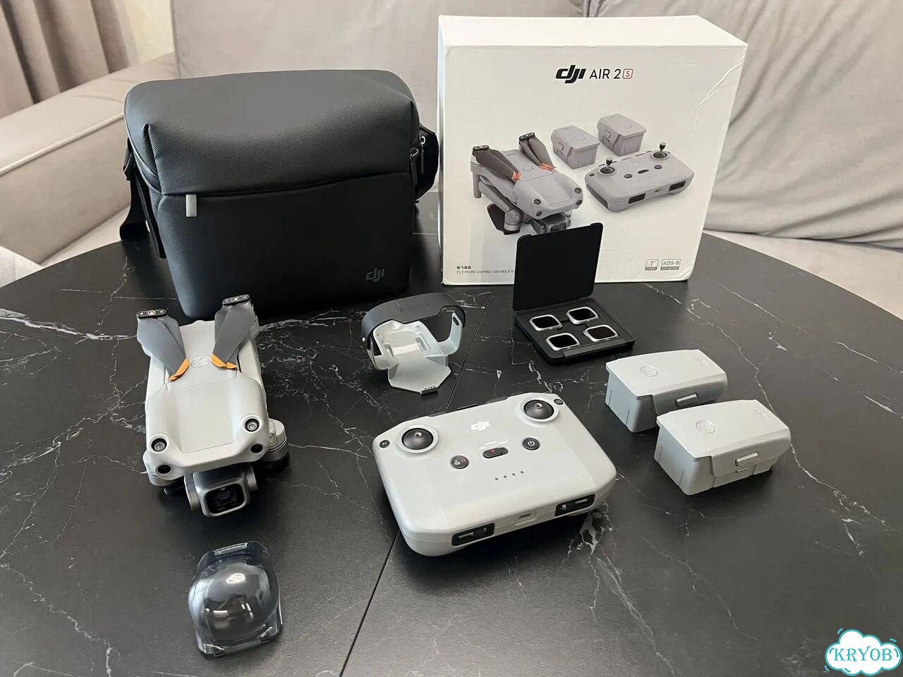 Квадрокоптер DJI AIR 2S фото 1