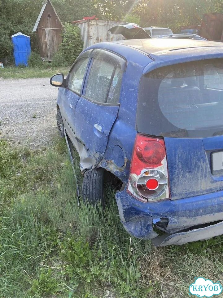 Kia Picanto 1.0 AT, 2008, битый, 165 250 км фото 11