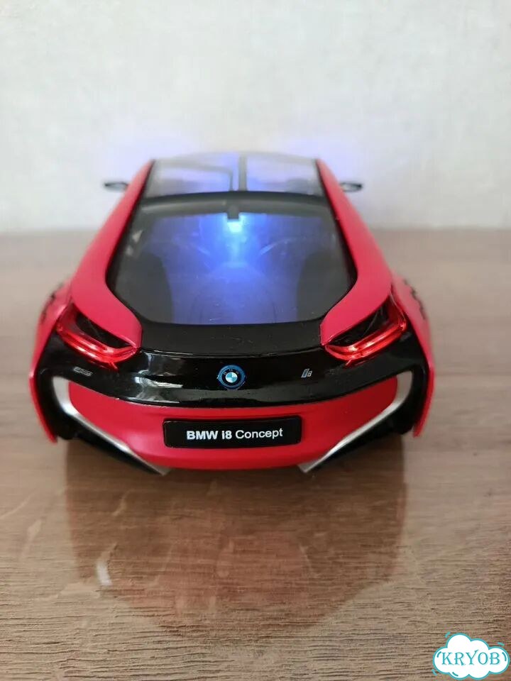 Машина HotWheels BMW i8 Concept фото 3