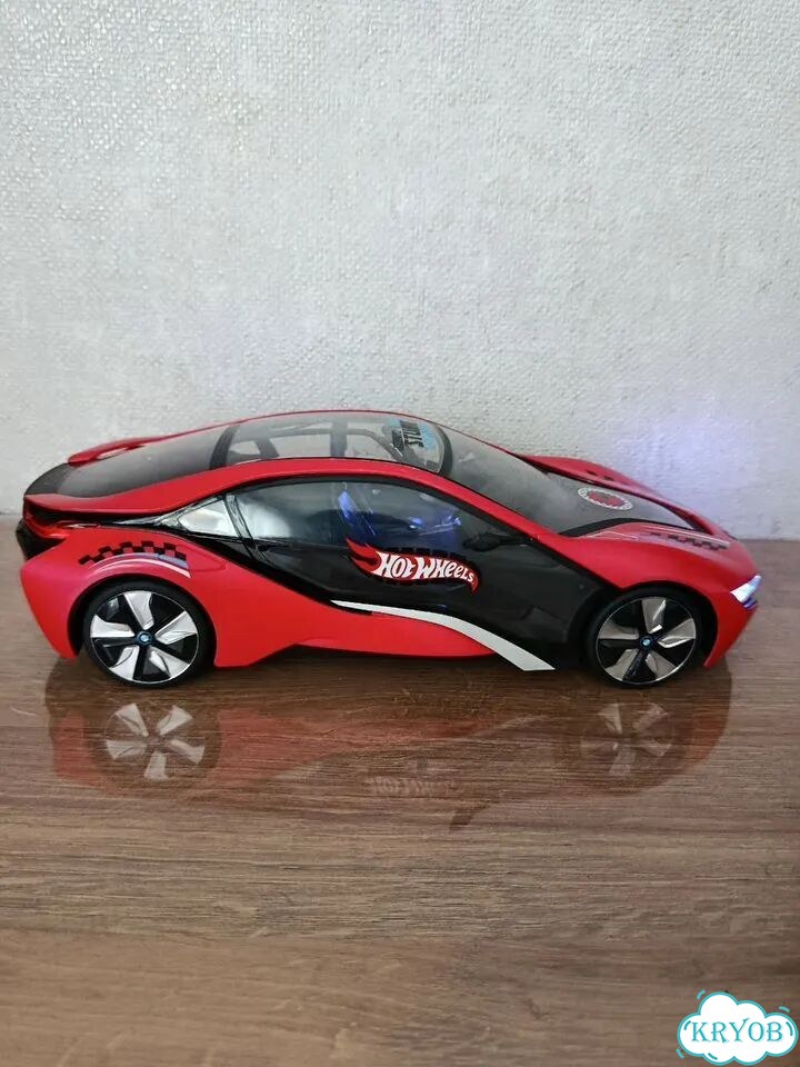 Машина HotWheels BMW i8 Concept фото 5