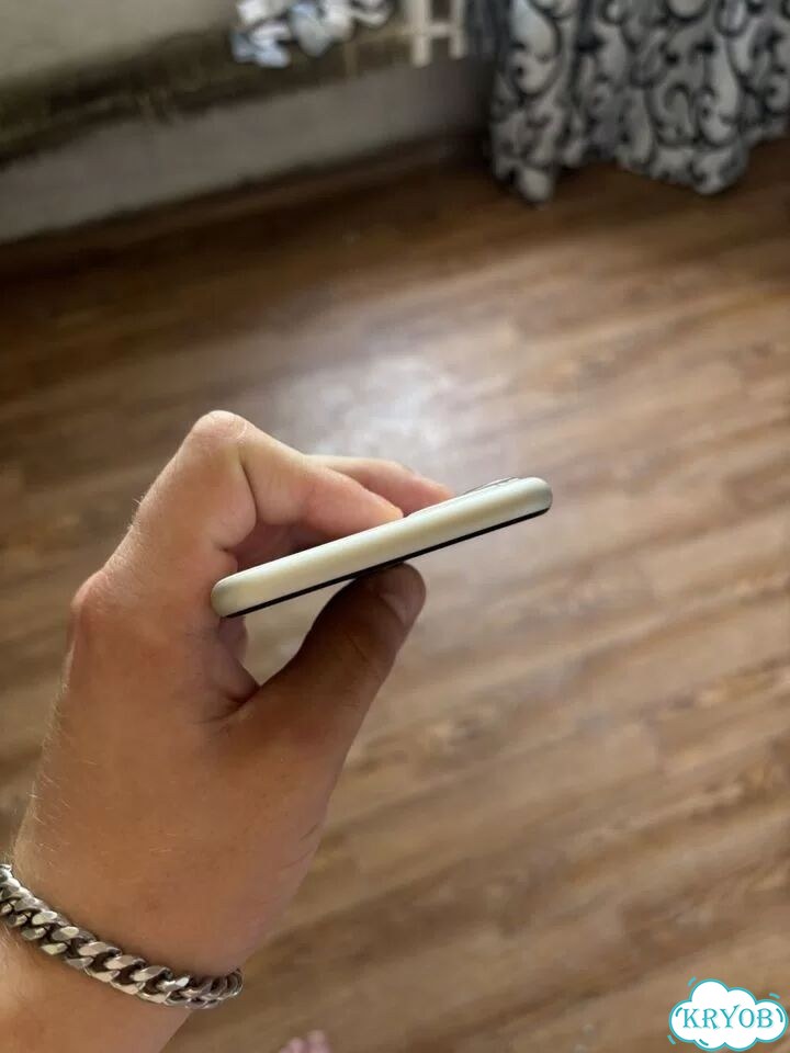 iPhone 11, 128 ГБ, SIM + eSIM фото 6