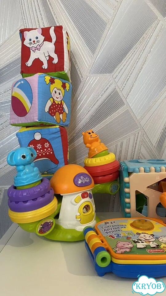 Игрушки для малышей пакетом фото 2