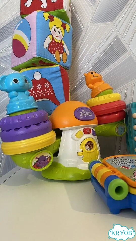 Игрушки для малышей пакетом фото 6