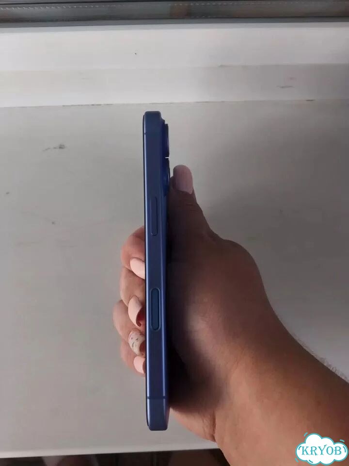 iPhone 16, 128 ГБ, SIM + eSIM фото 3