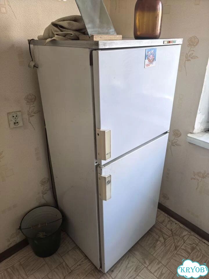 Холодильник бу фото 1