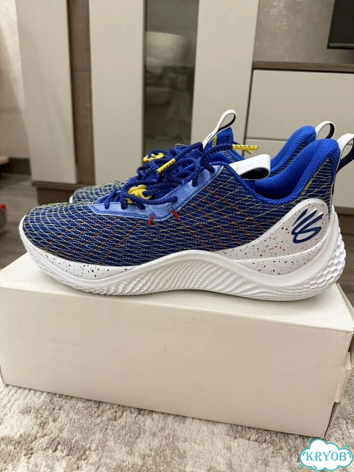 Баскетбольные кроссовки Under Armour Curry 10 фото 1