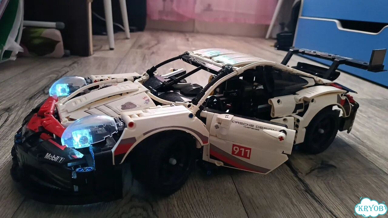 Lego Technic porsche 911 RSR фото 1