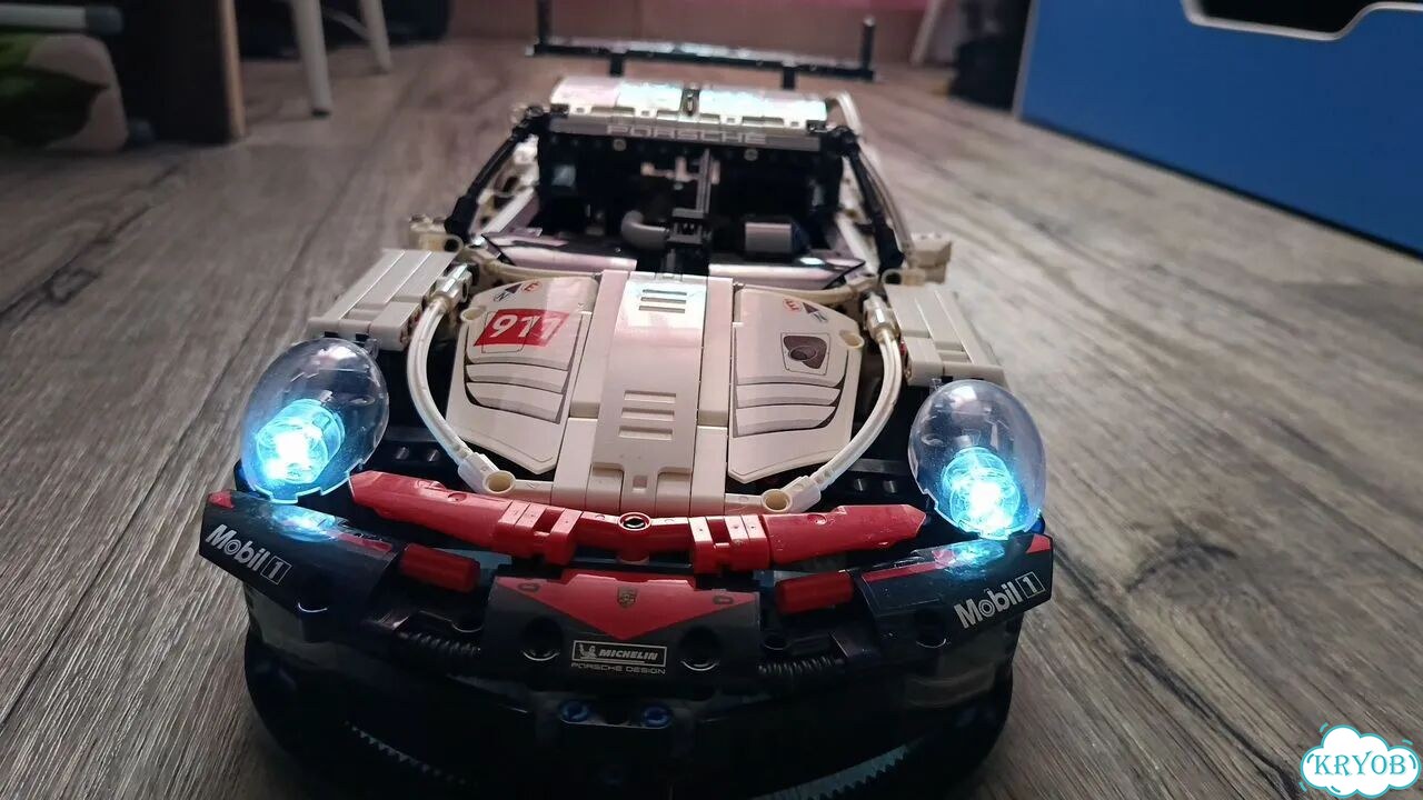 Lego Technic porsche 911 RSR фото 2