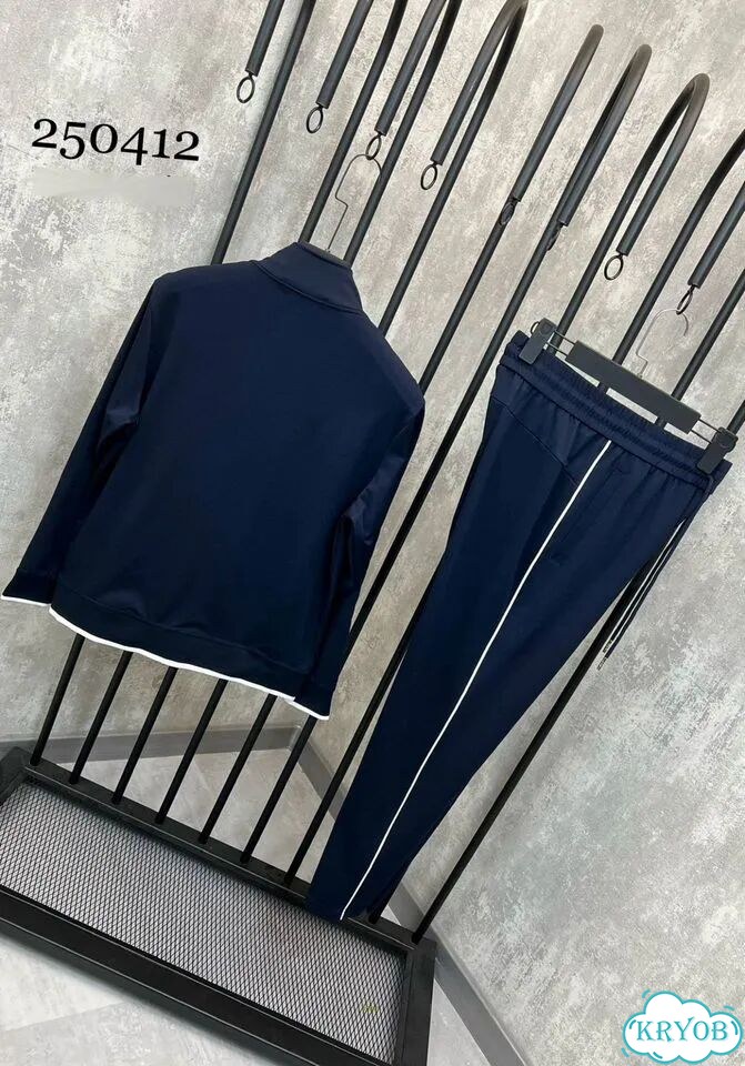 Спортивный костюм Armani фото 4