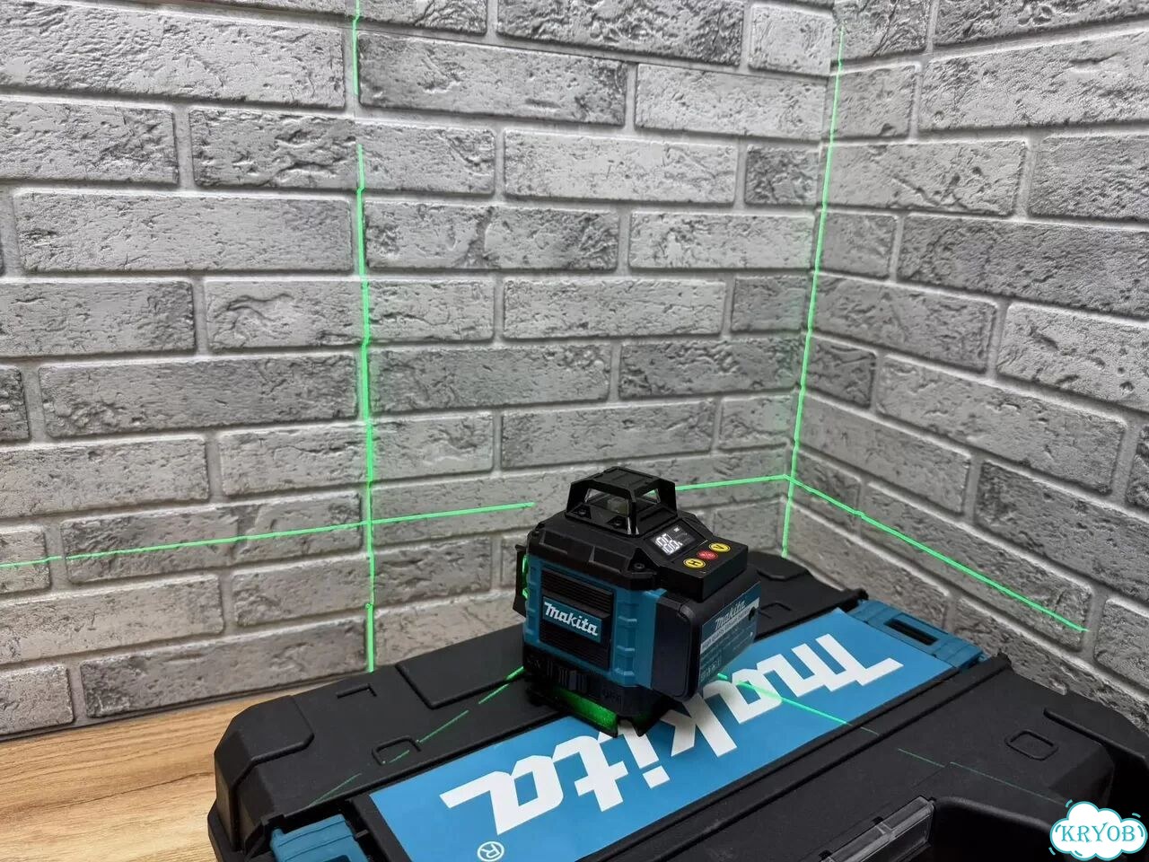 Лазерный уровень Makita 4D реплика фото 2