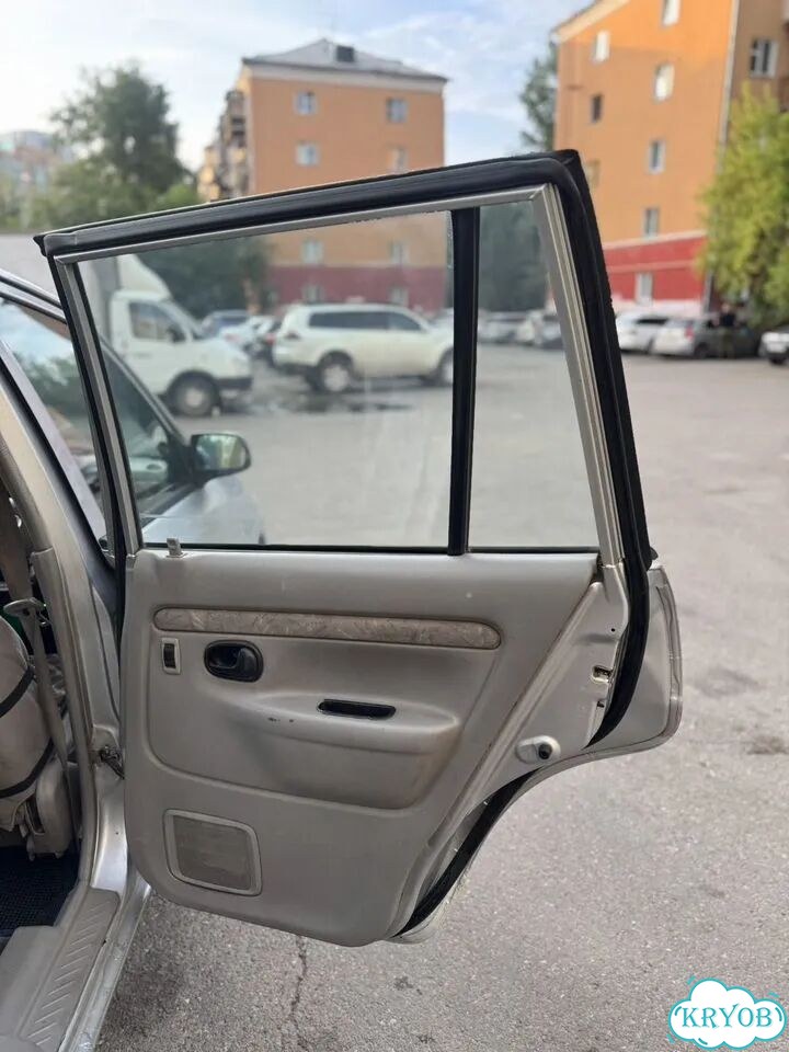 Mazda Demio 1.3 AT, 2000, 250 000 км фото 11