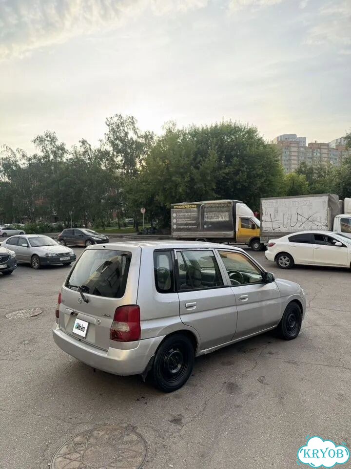 Mazda Demio 1.3 AT, 2000, 250 000 км фото 3