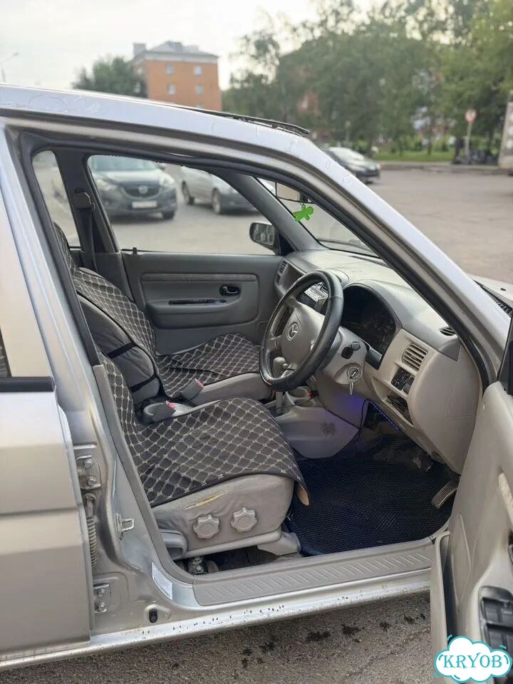 Mazda Demio 1.3 AT, 2000, 250 000 км фото 9